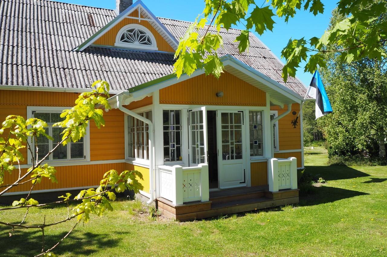 Leesi Kuelalistemaja Hotel Exterior foto